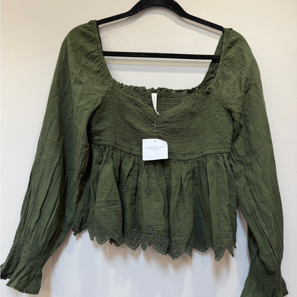 American Eagle Women’s Olive Green Smocked Eyelet Peplum Top NWT Size Medium